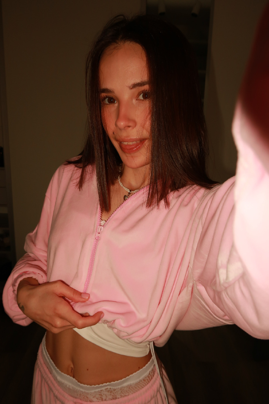 Tina brings the glow — live moments in Koyang